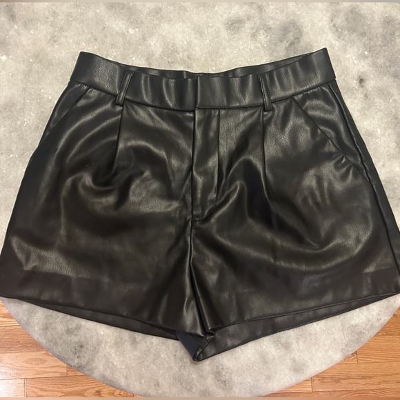 Zara Vegan Leather Black Shorts - Picture 2 of 9
